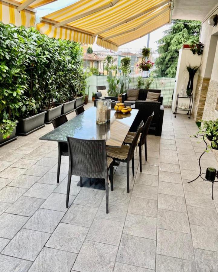 Apartament Lovely *
